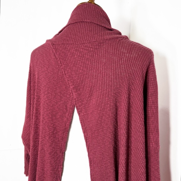 Free People Split Back Cowl Neck Dolman 3/4 Sleeve Oversized Ribbed Knit Top - Picture 10 of 12